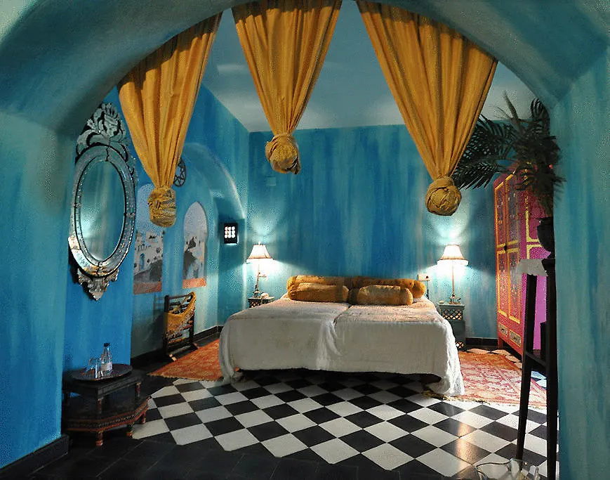 Hotel Utopia Benalup-Casas Viejas 4*,